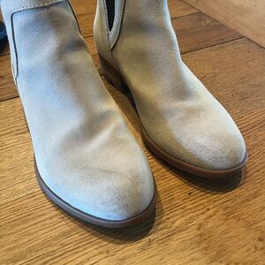 Sorel Tan Ankle Boots with Suede Finish